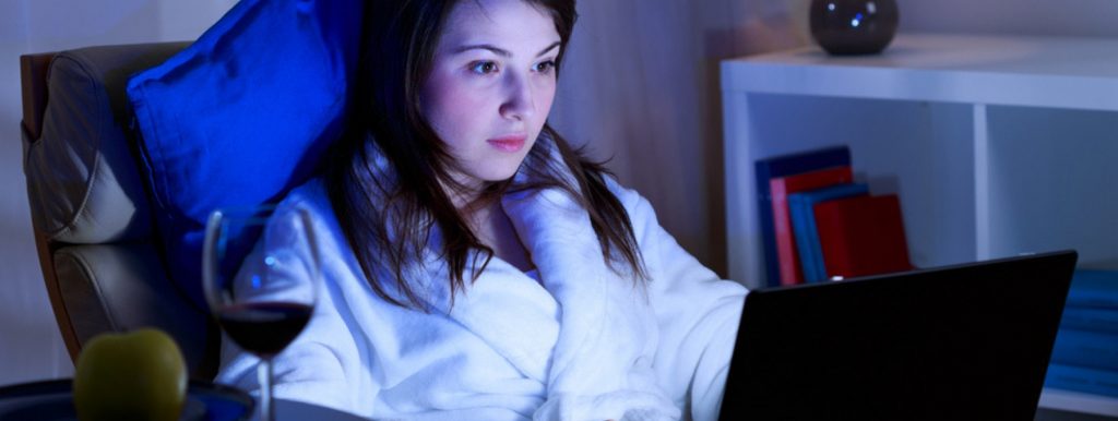 International Research Review Outlines Night Owl Health Risks