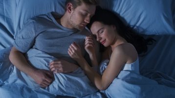 Muži versus ženy: Jak se liší spánek, cirkadiánní rytmy a metabolismus